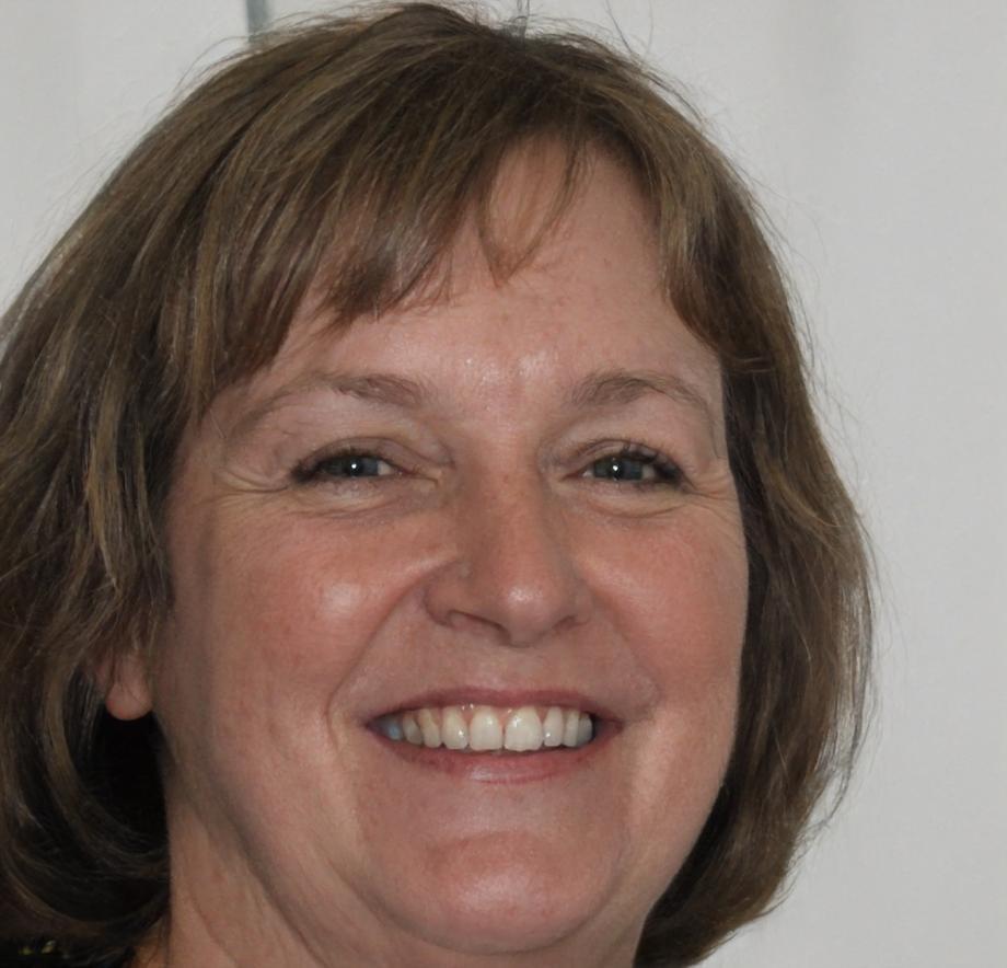 Kellie Tanzer, Senior Budget Analyst